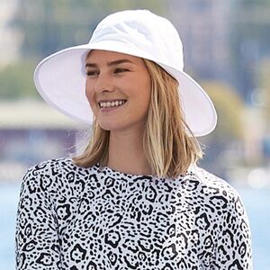 Solumbra Sage Green Sun Shade Hat